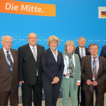 Vorstandsmitglieder mit Prof. Monika Grütters